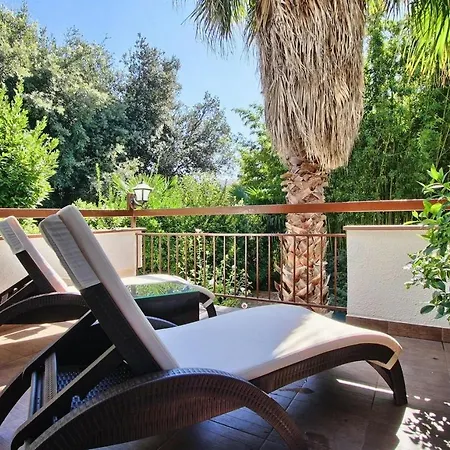 Family Friendly House With A Swimming Pool Pjescana Uvala, Pula - 21764