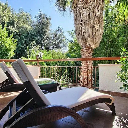 Family Friendly House With A Swimming Pool Pjescana Uvala, Pula - 21764